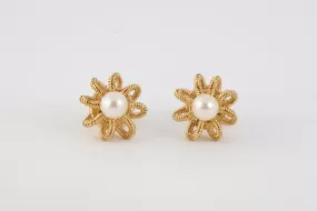 14k Yellow Gold 4mm Cultured Akoya Pearl Flower Earrings (3.04g.)